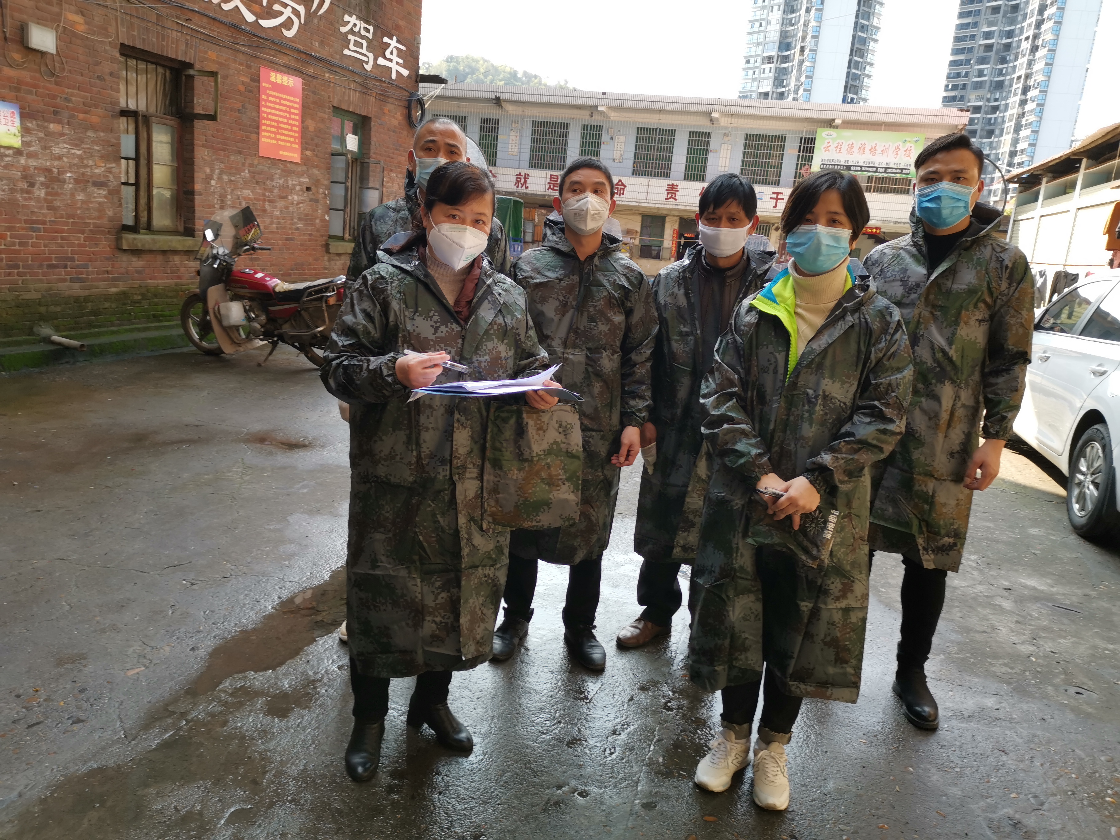 永興汽車站全力以赴 齊心戰(zhàn)“疫” 永興汽車站全力以赴 齊心戰(zhàn)“疫”